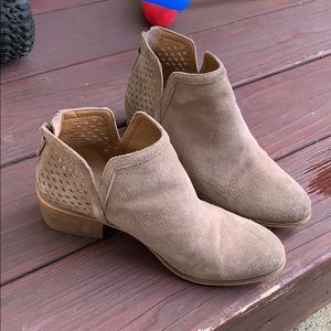 Susina Light brown booties.